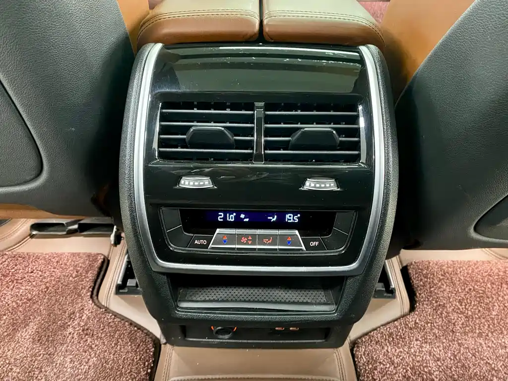 BMW X7 2021 xDrive40i Exclusive Luxury Package купить на сайте DeffCars