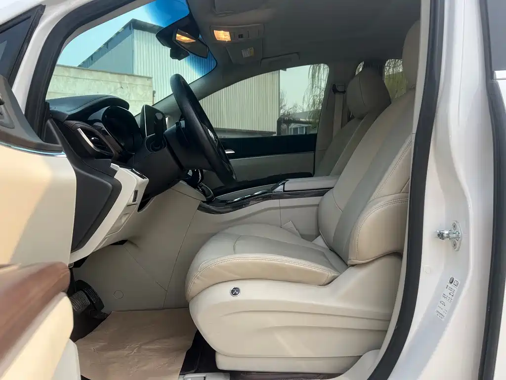 Buick GL8 2023 Land Business Class Smart Enjoyment купить на сайте DeffCars