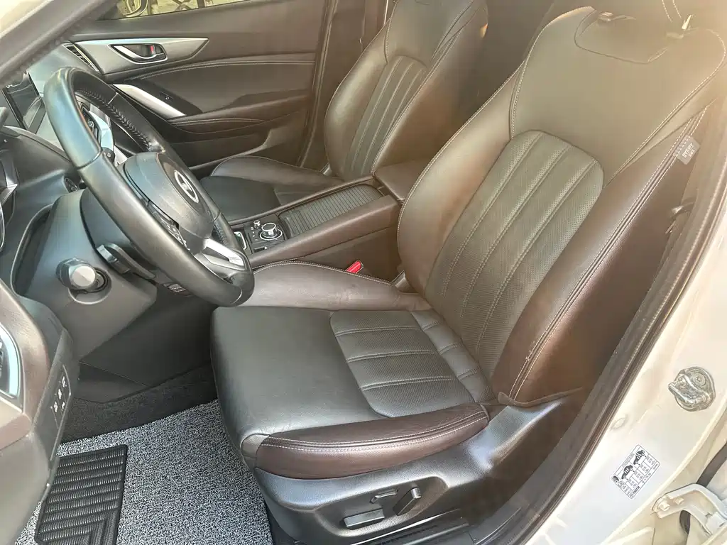 Mazda CX-4 2018 2.5L automatic four-wheel drive Blue Sky Fearless Edition National V купить на сайте DeffCars