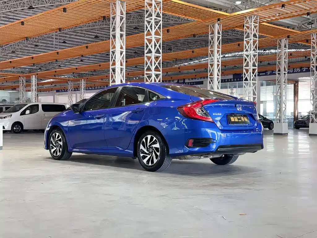 Civic 2016 220TURBO CVT Deluxe Edition купить на сайте DeffCars