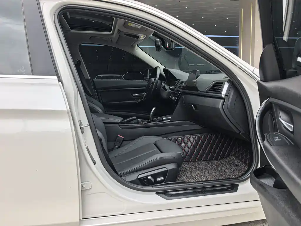 BMW 3 Series 2018 320Li Fashion Model купить на сайте DeffCars