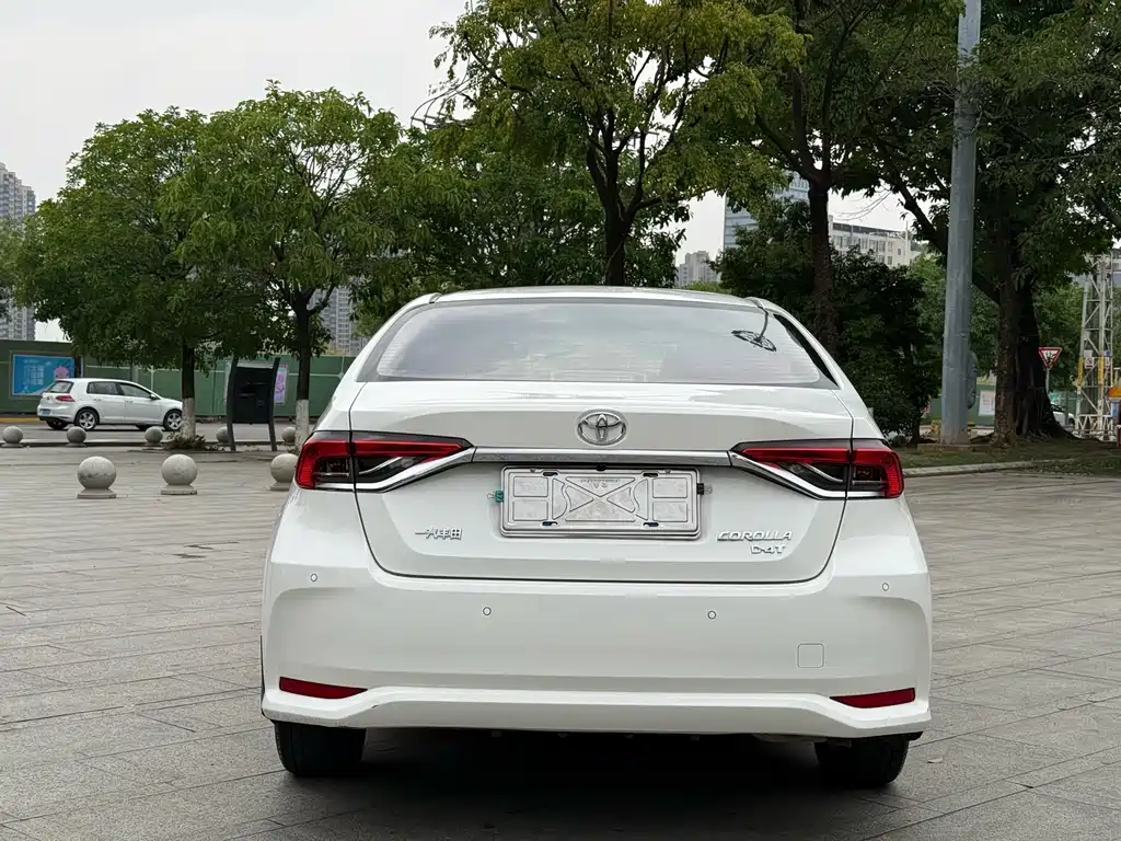 Corolla 2021 1.2T S-CVT Pioneer Edition купить на сайте DeffCars