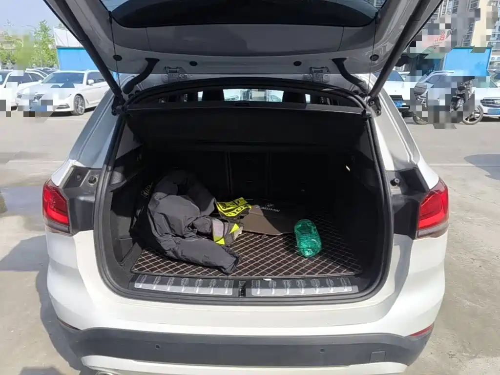 BMW X1 2021 facelift sDrive20Li fashionable model купить на сайте DeffCars