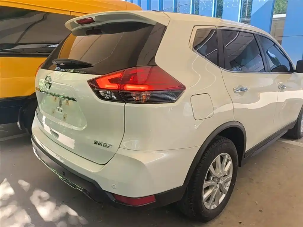 X-Trail 2023 Classic 2.0L 2WD Intelligent Link Premium Edition купить на сайте DeffCars