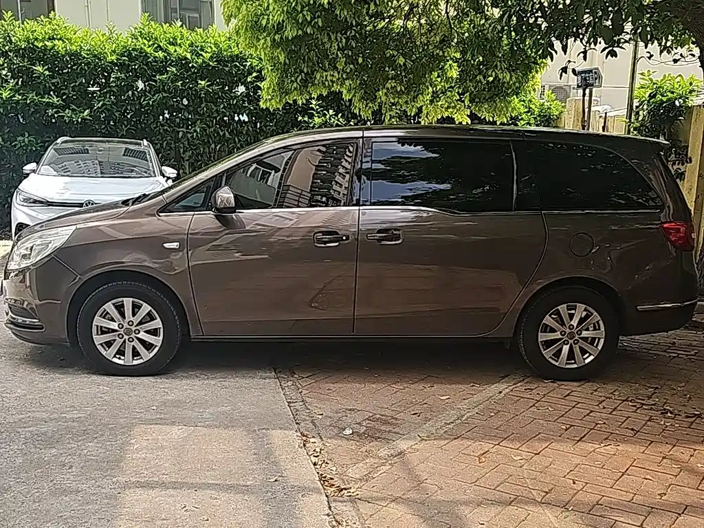 Buick GL8 2017 25S Comfort Type National V купить на сайте DeffCars