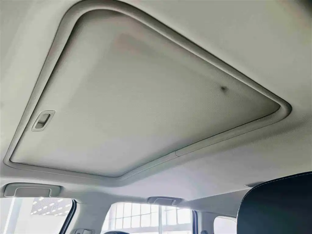 Outlander 2019 2.4L four-wheel drive exclusive version, 5 seats, National V купить на сайте DeffCars