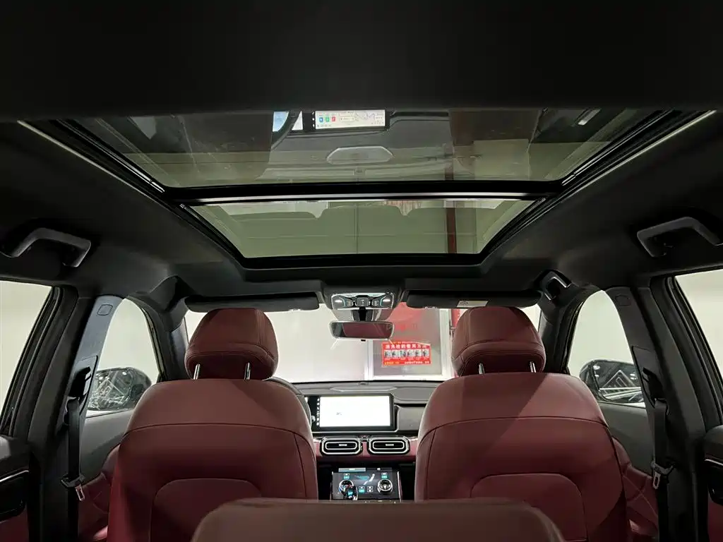 Jietu X70 PLUS 2025 1.5T luxury version 5 seats купить на сайте DeffCars