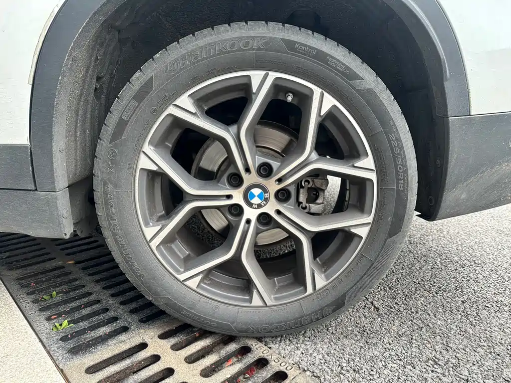 BMW X1 2022 sDrive25Li Leading Model купить на сайте DeffCars