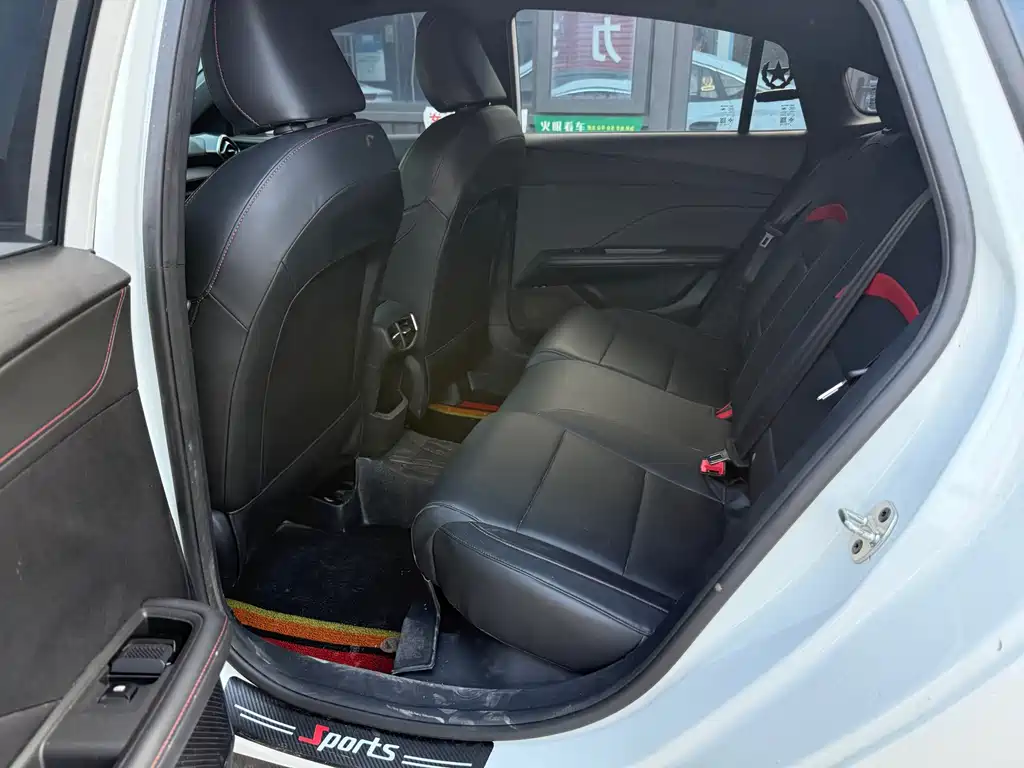 MG5 2025 180DVVT Global Deluxe Edition купить на сайте DeffCars