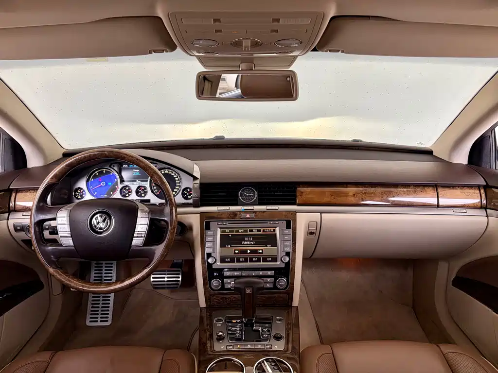 Phaeton 2012 4.2L luxury customization купить на сайте DeffCars