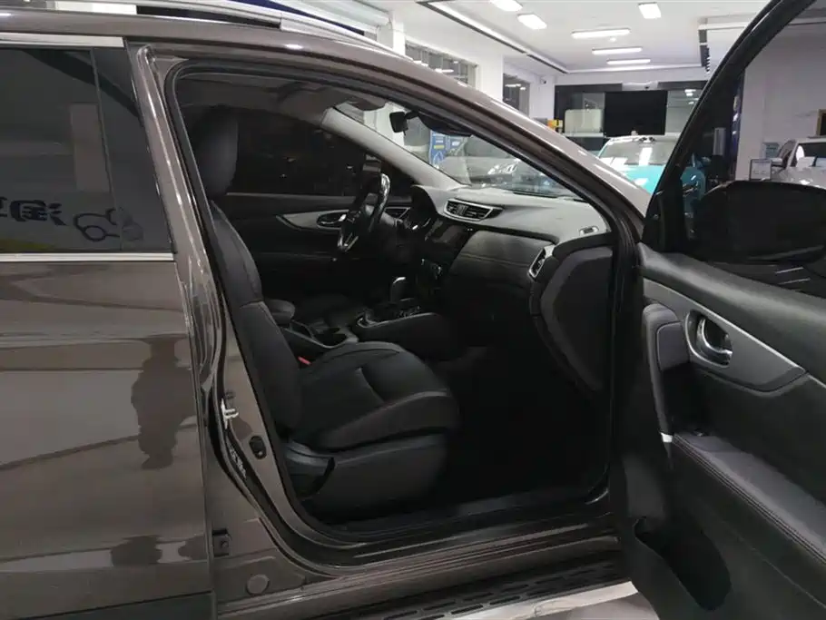 Qashqai 2021 2.0L CVT Deluxe Edition купить на сайте DeffCars