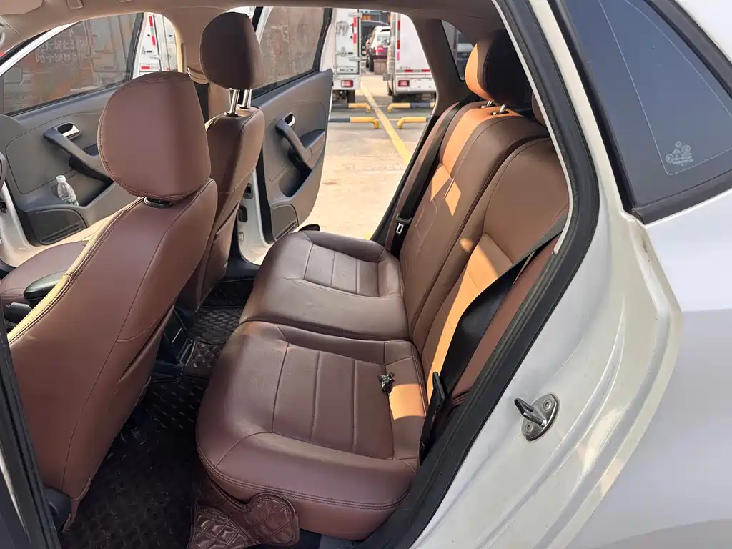 Polo 2014 1.4L automatic comfort version купить на сайте DeffCars