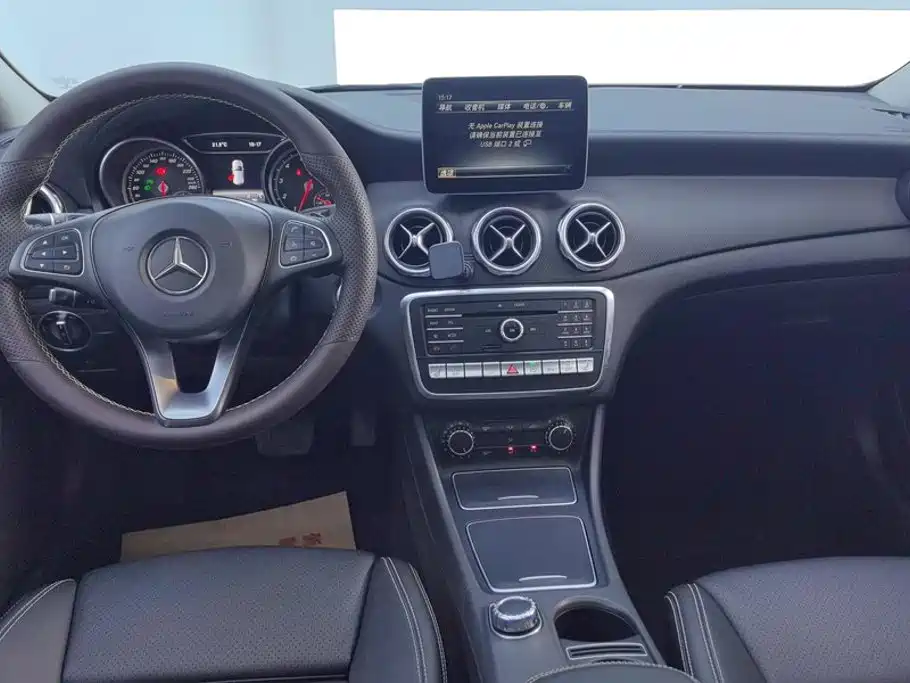 Mercedes-Benz GLA 2017 GLA 220 4MATIC Fashion Model купить на сайте DeffCars
