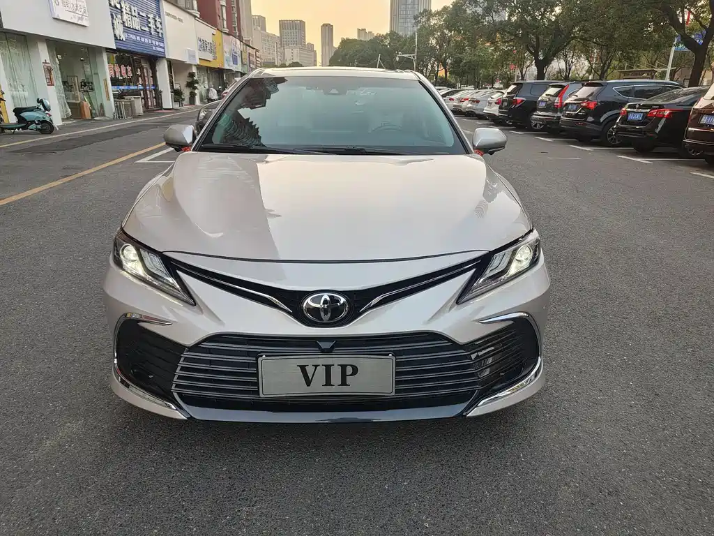 Camry 2023 2.0GVP Leading Edition купить на сайте DeffCars