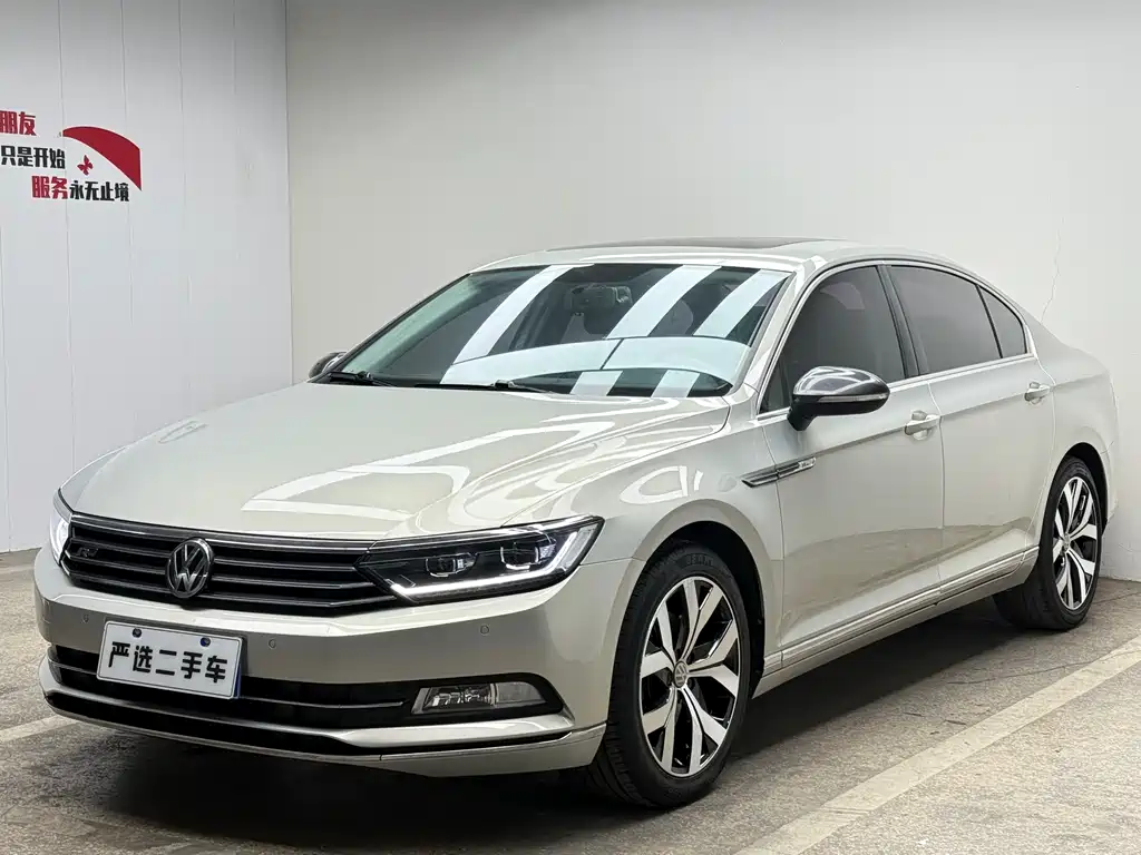 Magotan 2017 330TSI DSG leading model купить на сайте DeffCars