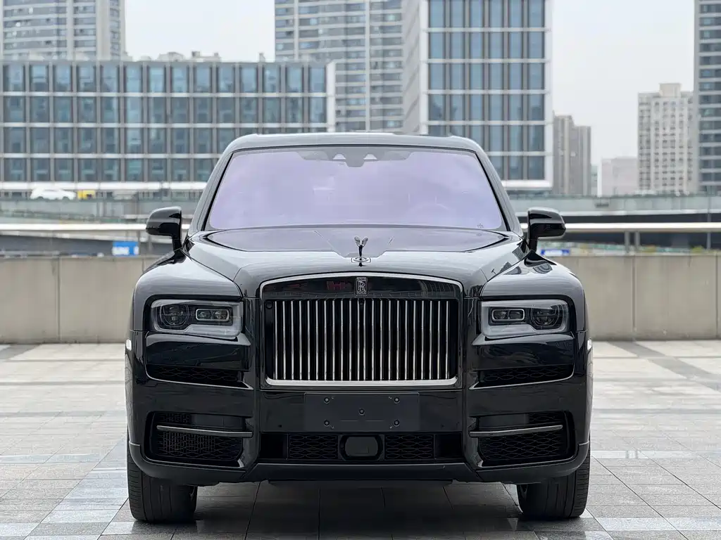 Cullinan 2020 Black Badge купить на сайте DeffCars