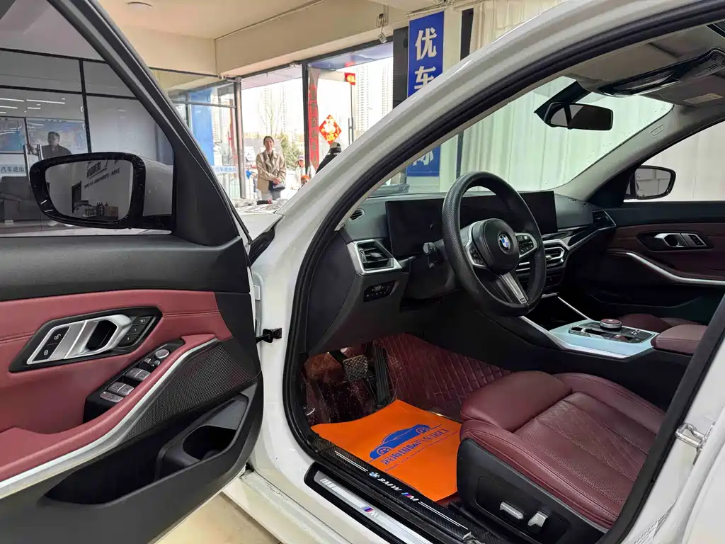 BMW 3 Series 2023 320Li M Sports Package купить на сайте DeffCars