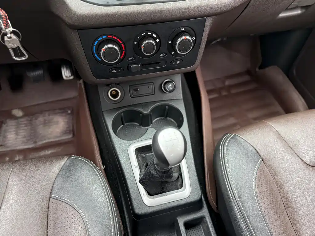Fengguang 330 2018 model 1.5L 330S facelift model DK15 купить на сайте DeffCars