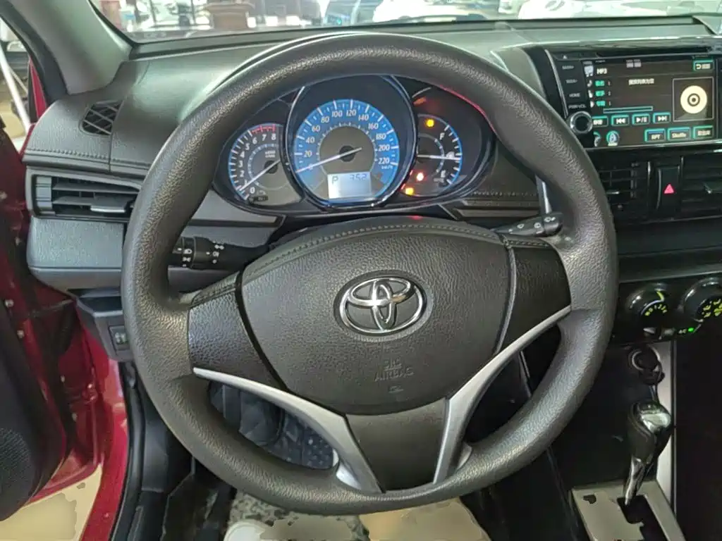 YARiS L 2015 1.5E automatic charm version купить на сайте DeffCars