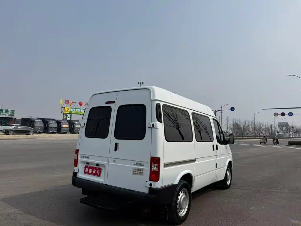 Teshun 2021 2.8T Space King Taurus short-axle mid-high roof 6-seater diesel National VI JX493 купить на сайте DeffCars