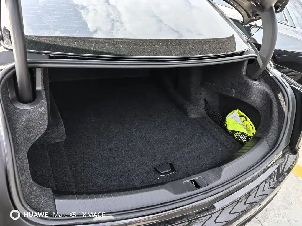 Cadillac CT6 2023 28T Fashion Model купить на сайте DeffCars