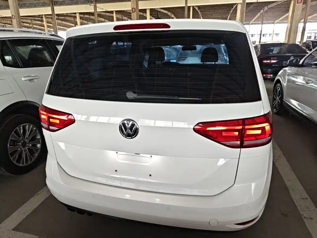 Touran 2018 TouranL 280TSI DSG Fashion Edition 7 Seater Country VI купить на сайте DeffCars