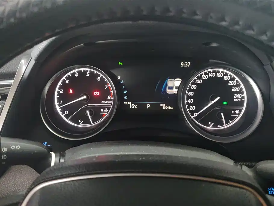 Camry 2019 facelift 2.5G Deluxe Edition купить на сайте DeffCars