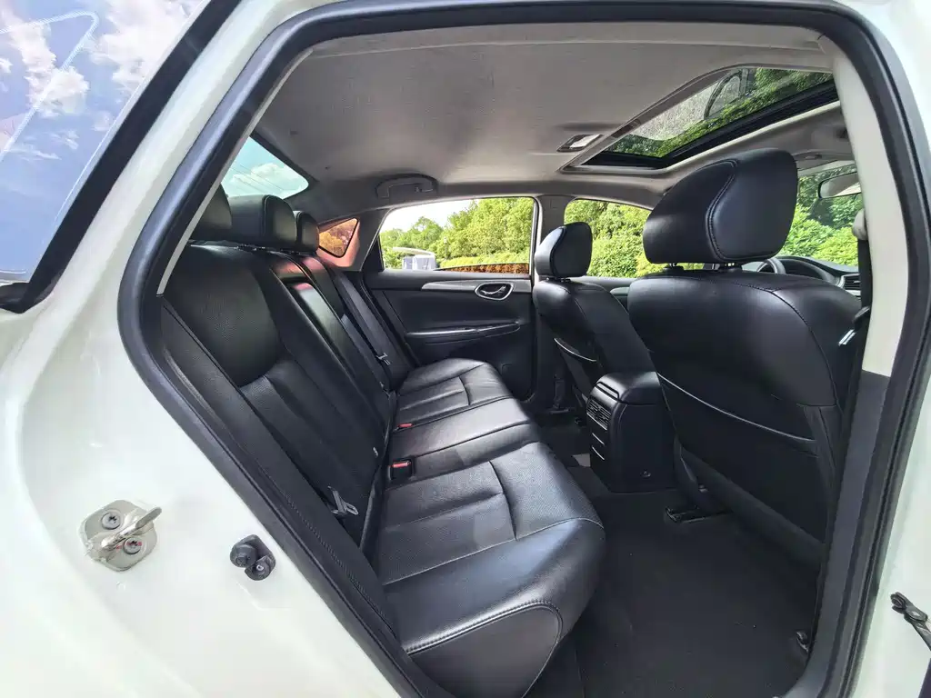 Sylphy 2014 1.6XV CVT Exclusive Edition купить на сайте DeffCars