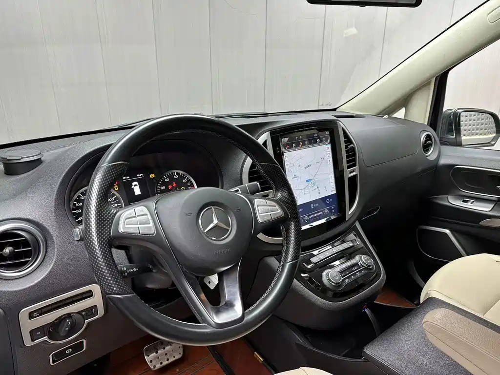 Vito 2016 2.0T Business Edition купить на сайте DeffCars