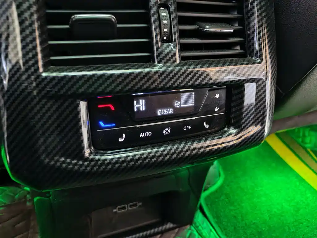 Touron 2020 facelift 380TSI four-wheel drive luxury version купить на сайте DeffCars