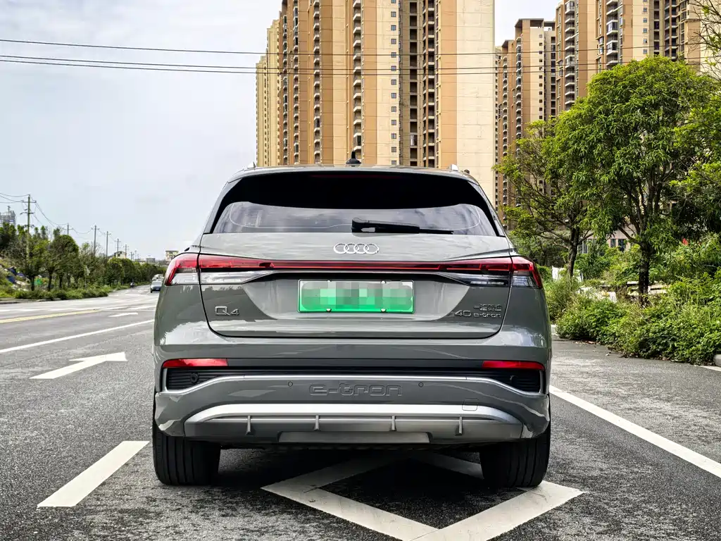 Audi Q4 e-tron 2024 40 e-tron Creative Edition купить на сайте DeffCars
