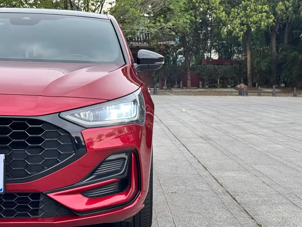 Focus 2022 Hatchback EcoBoost 180 Automatic ST Line купить на сайте DeffCars