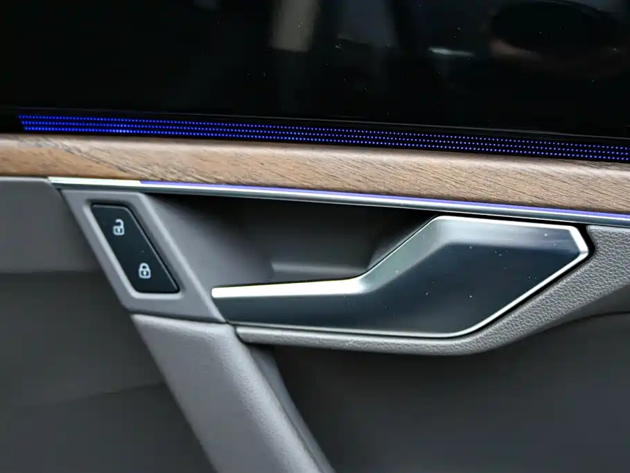 Touareg 2020 3.0TSI Ruixiang Edition National VI купить на сайте DeffCars