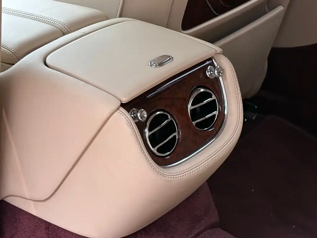 Mulsanne 2013 6.8T Mulliner Special Edition купить на сайте DeffCars