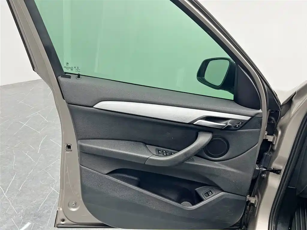 BMW X1 2019 sDrive18Li Fashion Model купить на сайте DeffCars