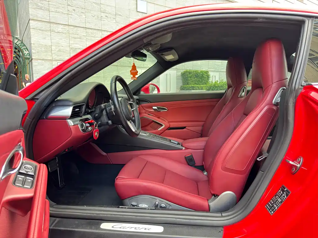 Porsche 911 2016 Carrera 3.0T купить на сайте DeffCars