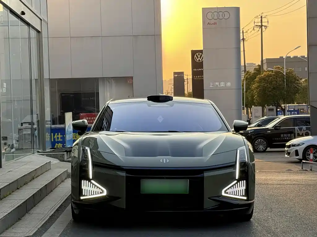 Gaohe HiPhi Z 2023 five-seater version купить на сайте DeffCars
