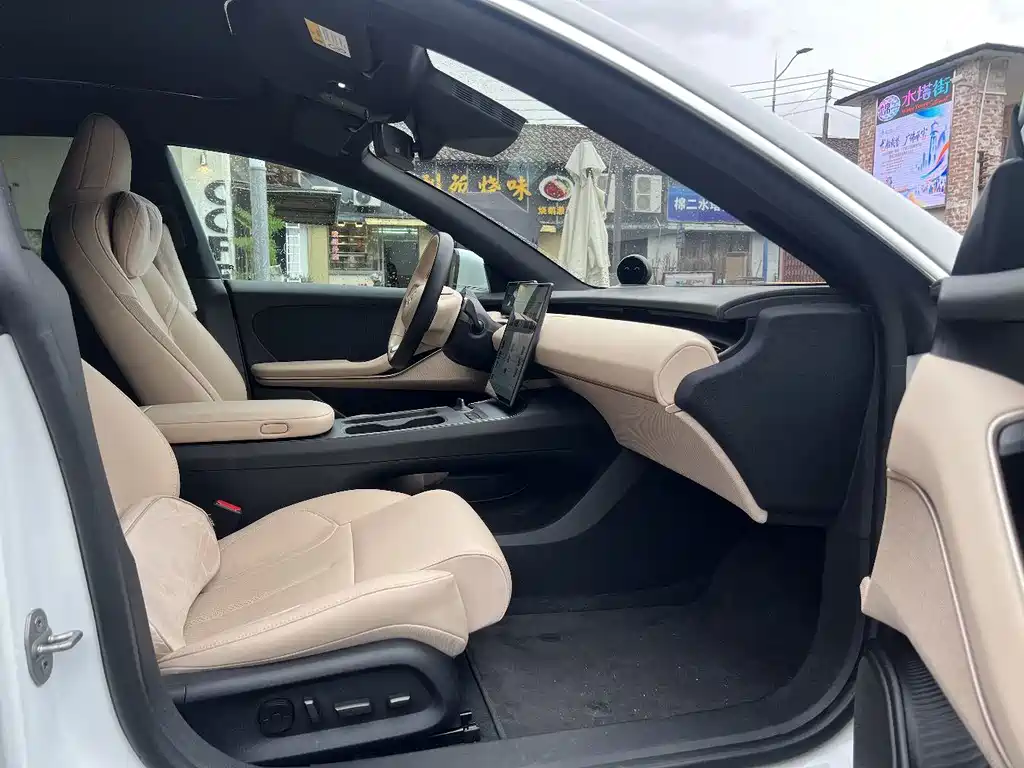 NIO ET5T 2023 75kWh Touring купить на сайте DeffCars