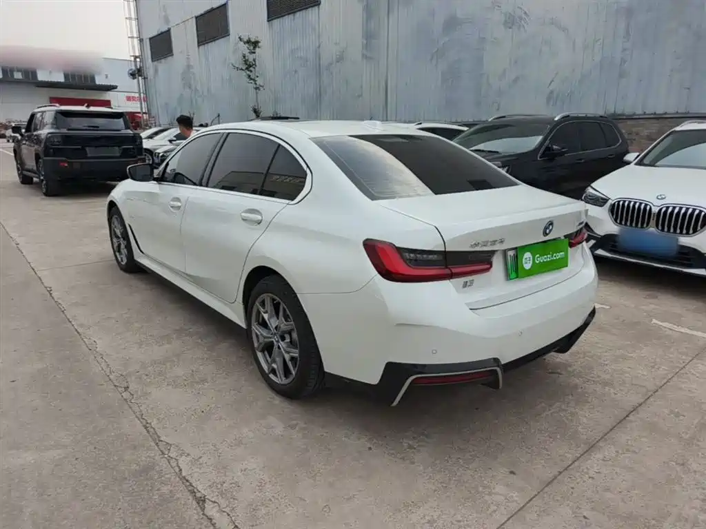 BMW i3 2024 eDrive 35 L купить на сайте DeffCars