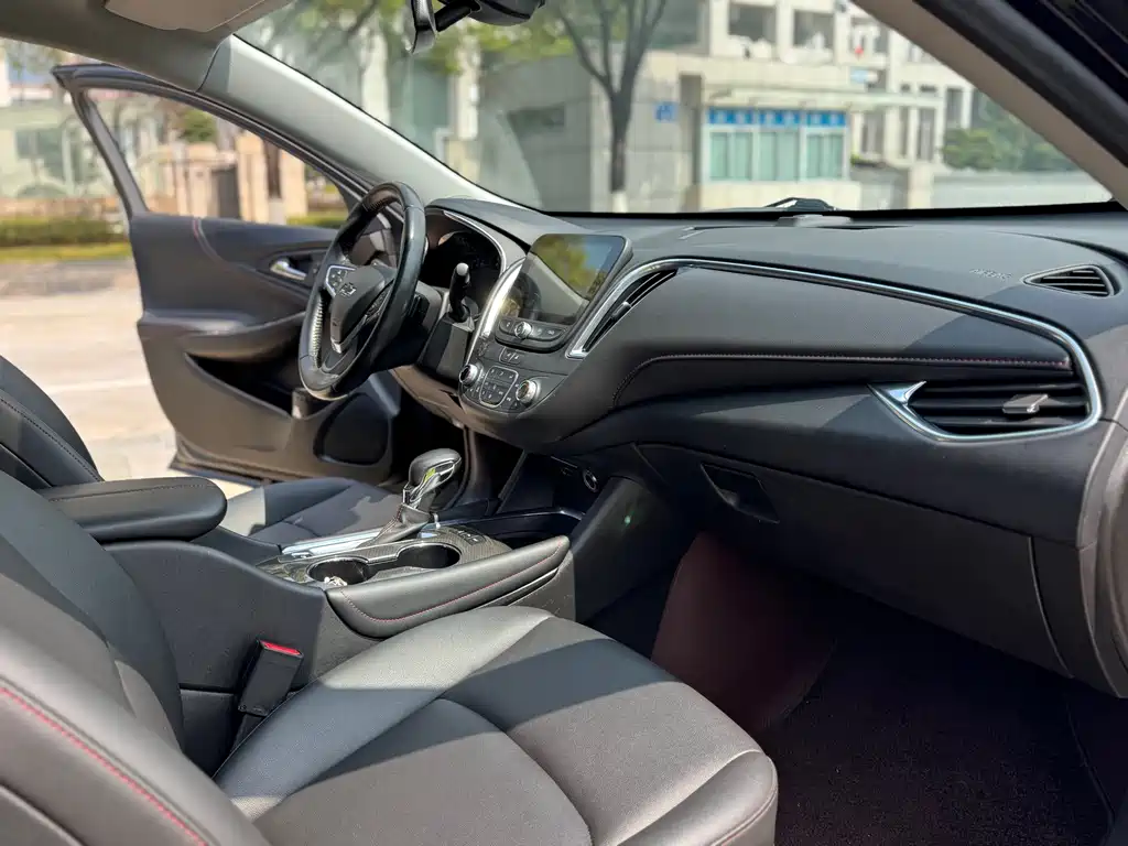 Malibu XL 2021 Redline 550T automatic sharp version купить на сайте DeffCars