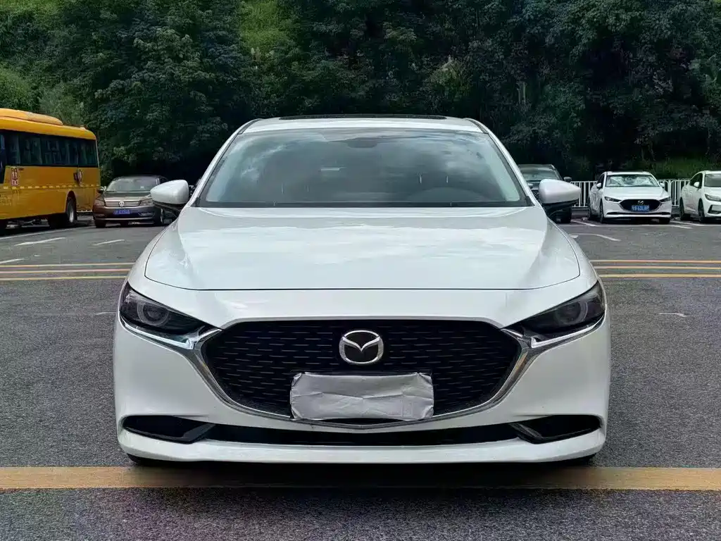 Mazda Axela 2021 2.0L Automatic Quality Edition купить на сайте DeffCars