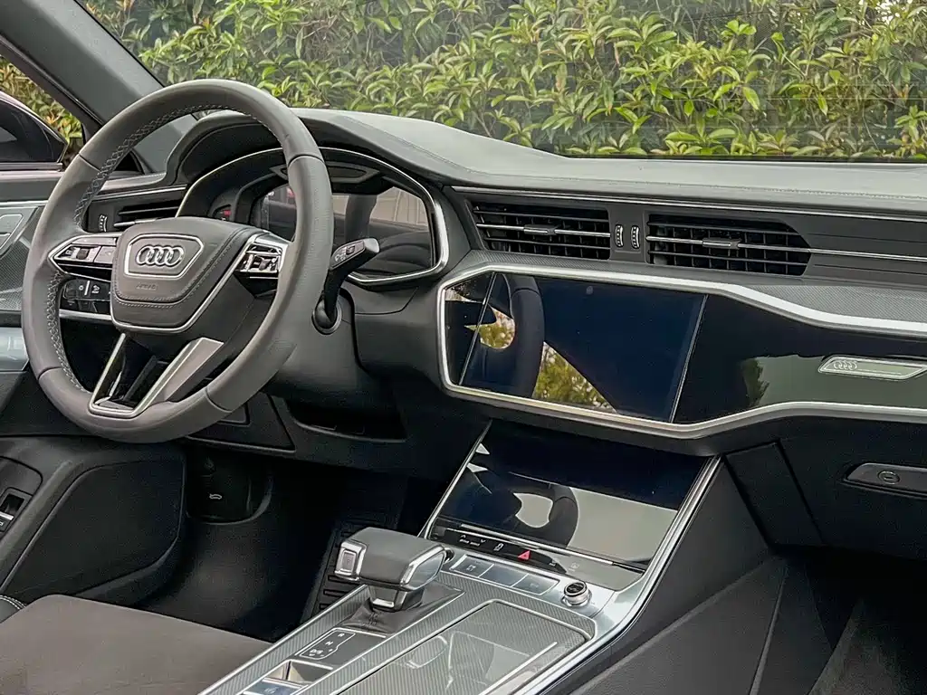 Audi A6L 2024 45 TFSI Premium Dynamic Model купить на сайте DeffCars