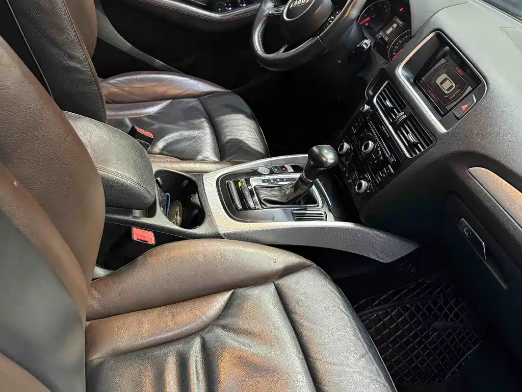 Audi Q5 2017 Plus 40 TFSI Technology купить на сайте DeffCars
