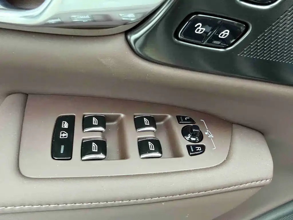Volvo S90 2026 B5 Zhiyuan Deluxe Edition купить на сайте DeffCars