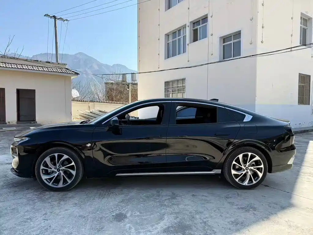 Mondeo 2022 facelift EcoBoost 245 Extreme купить на сайте DeffCars