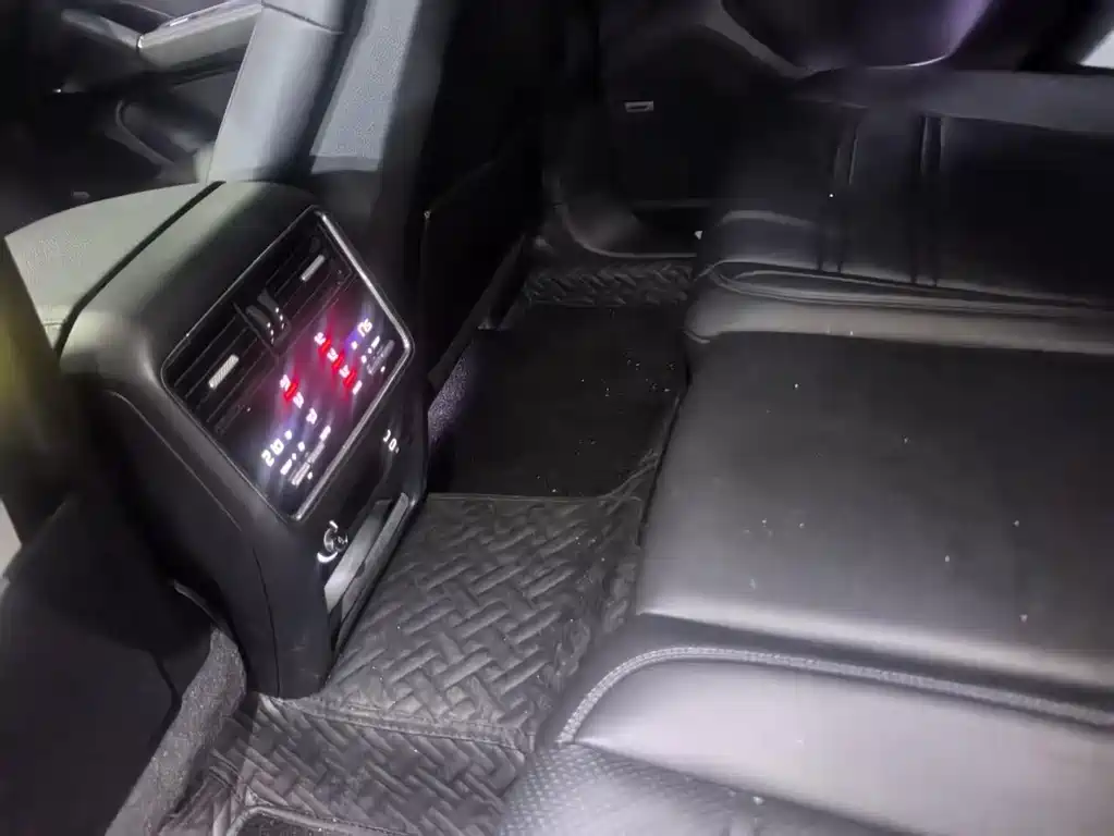 Cayenne 2022 Cayenne 3.0T Platinum Edition купить на сайте DeffCars
