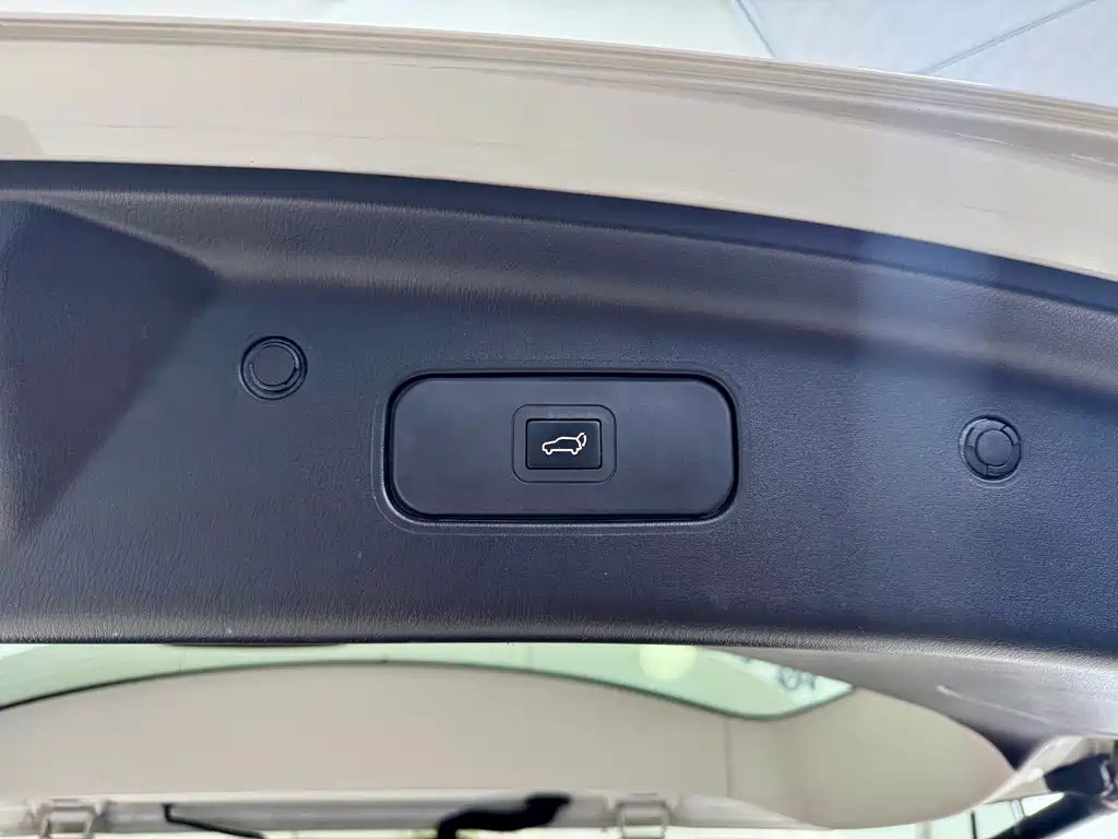 Patrol 2018 4.0L LinkedIn model купить на сайте DeffCars