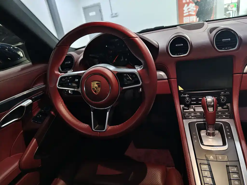 Porsche 718 2018 Cayman 2.0T купить на сайте DeffCars