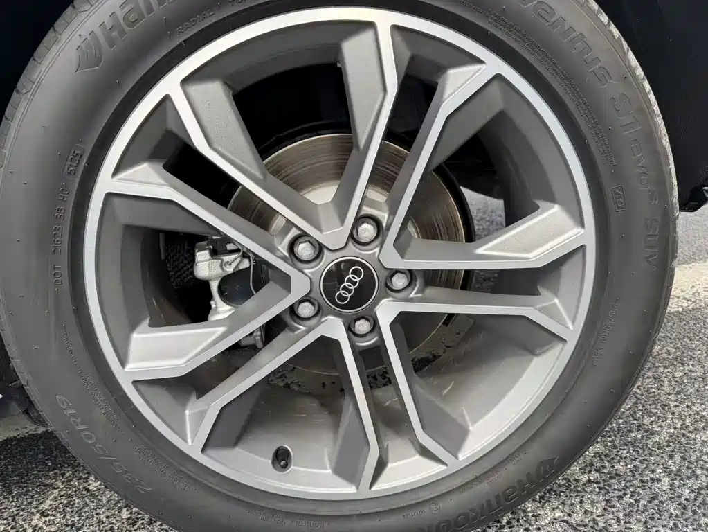 Audi Q3 2026 45th Anniversary Collector’s Edition 40TFSI Fashionable and Dynamic купить на сайте DeffCars