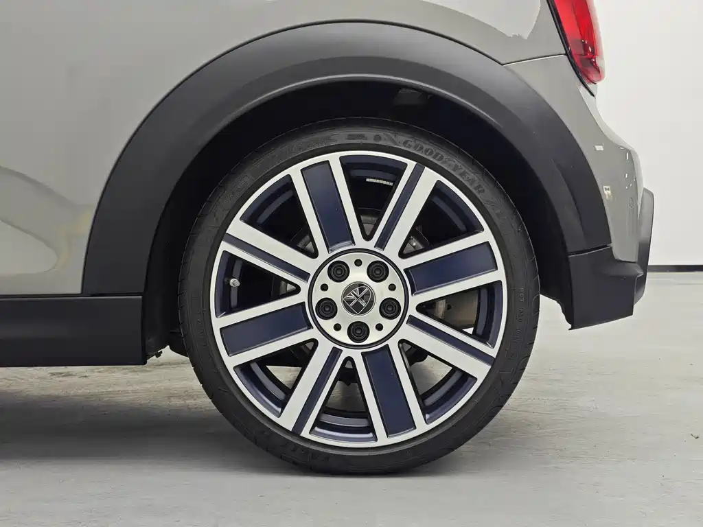 MINI 2022 2.0T COOPER S Artist купить на сайте DeffCars